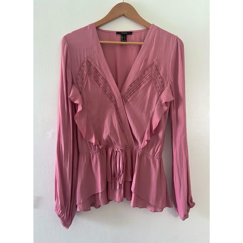 NWOT Forever 21 Woven Peplum Blouse in Mauve